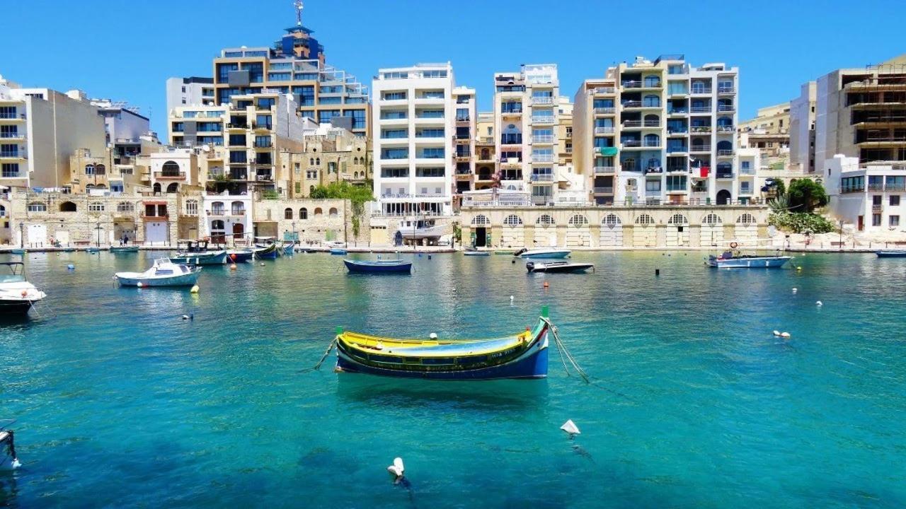 Perfect Location Idyllic 2Br Apartment Sliema Buitenkant foto